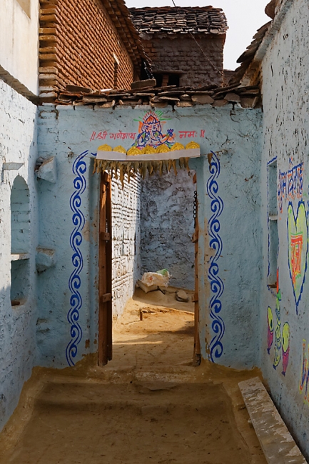 Sur la route d'Orchha-075